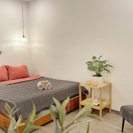 Vevy House - Homestay In Town ダナン市 エクステリア 写真
