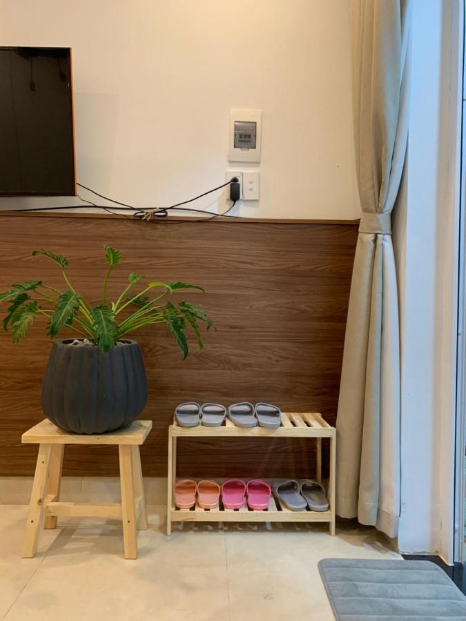 Vevy House - Homestay In Town ダナン市 エクステリア 写真