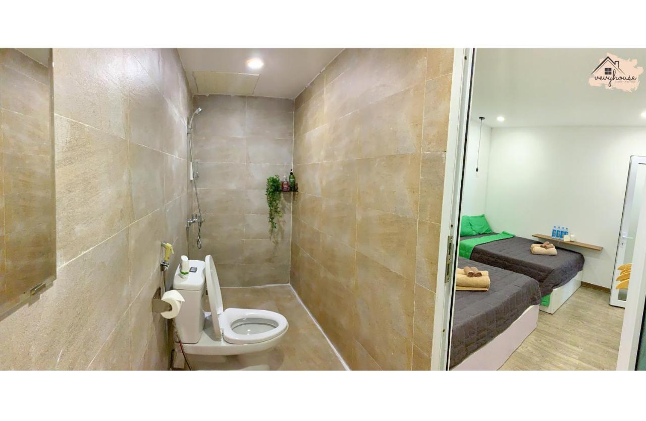 Vevy House - Homestay In Town ダナン市 エクステリア 写真