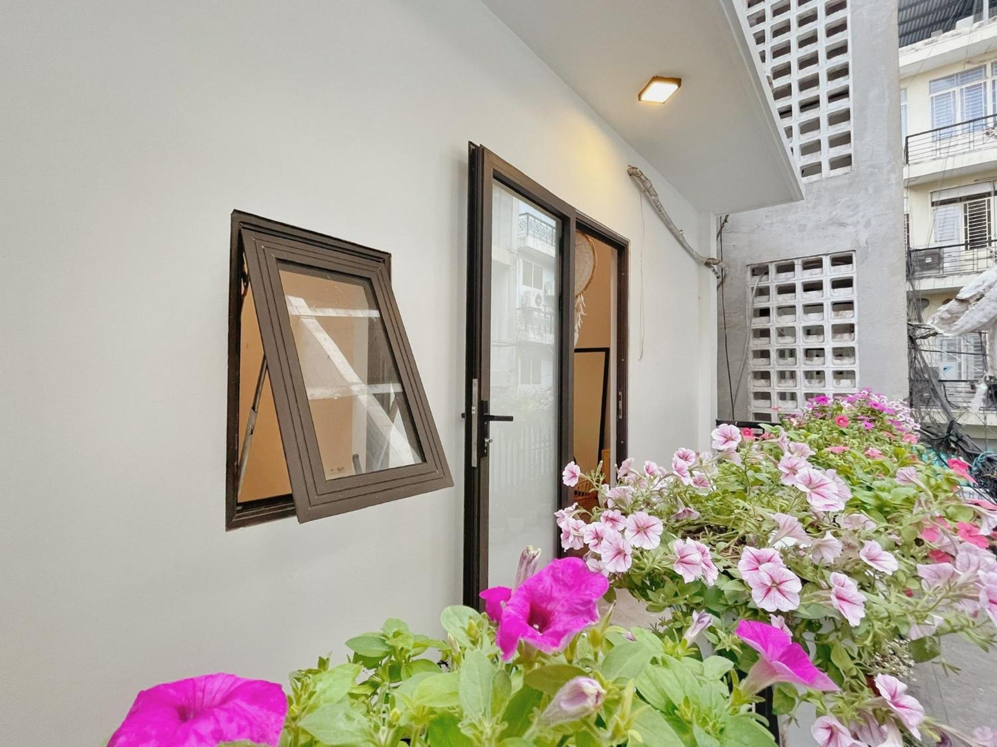 Vevy House - Homestay In Town ダナン市 エクステリア 写真