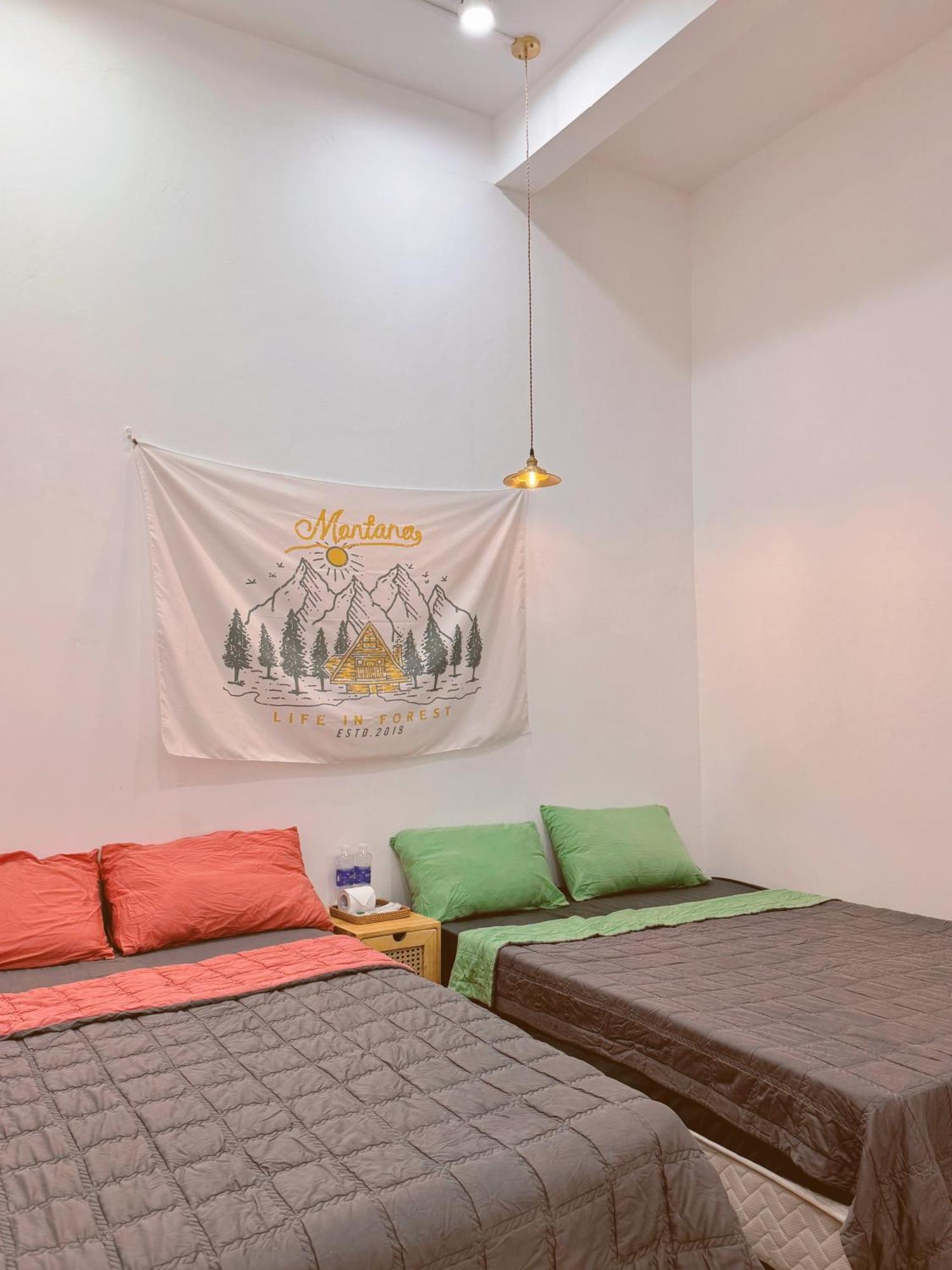 Vevy House - Homestay In Town ダナン市 エクステリア 写真