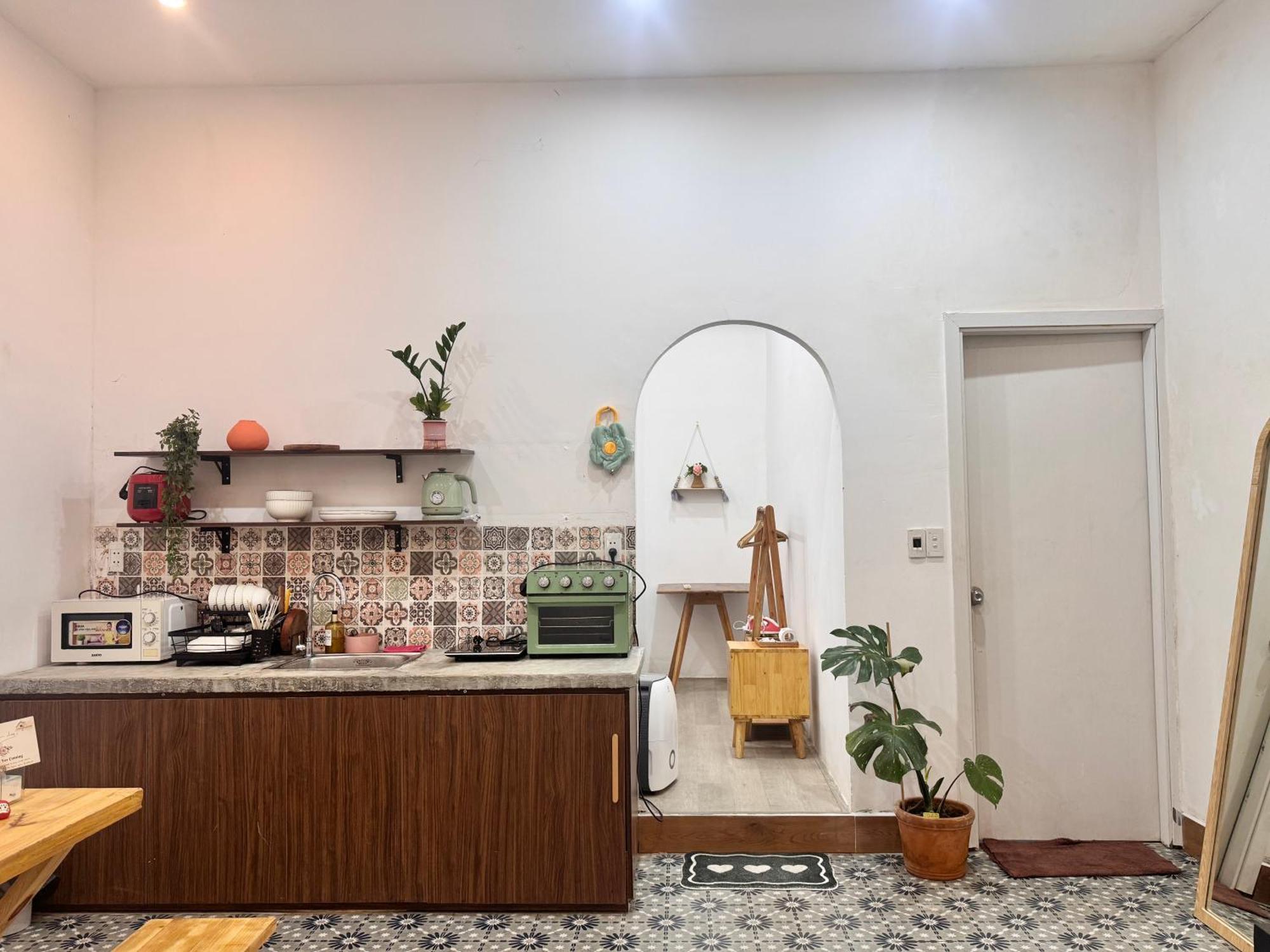 Vevy House - Homestay In Town ダナン市 エクステリア 写真
